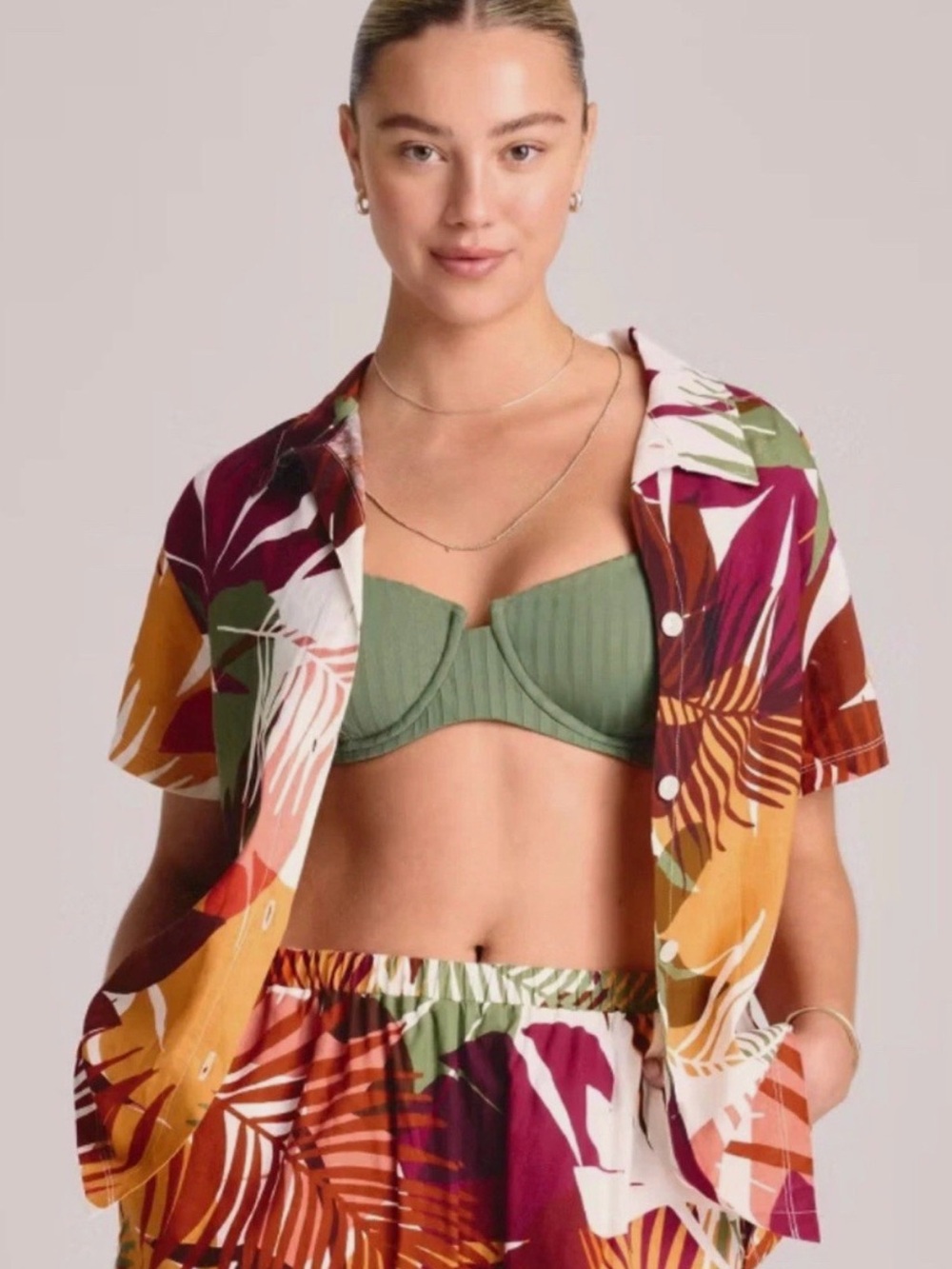 Vitamin A Tropical Print Linen Blend Button Up Shirt Top Size Medium